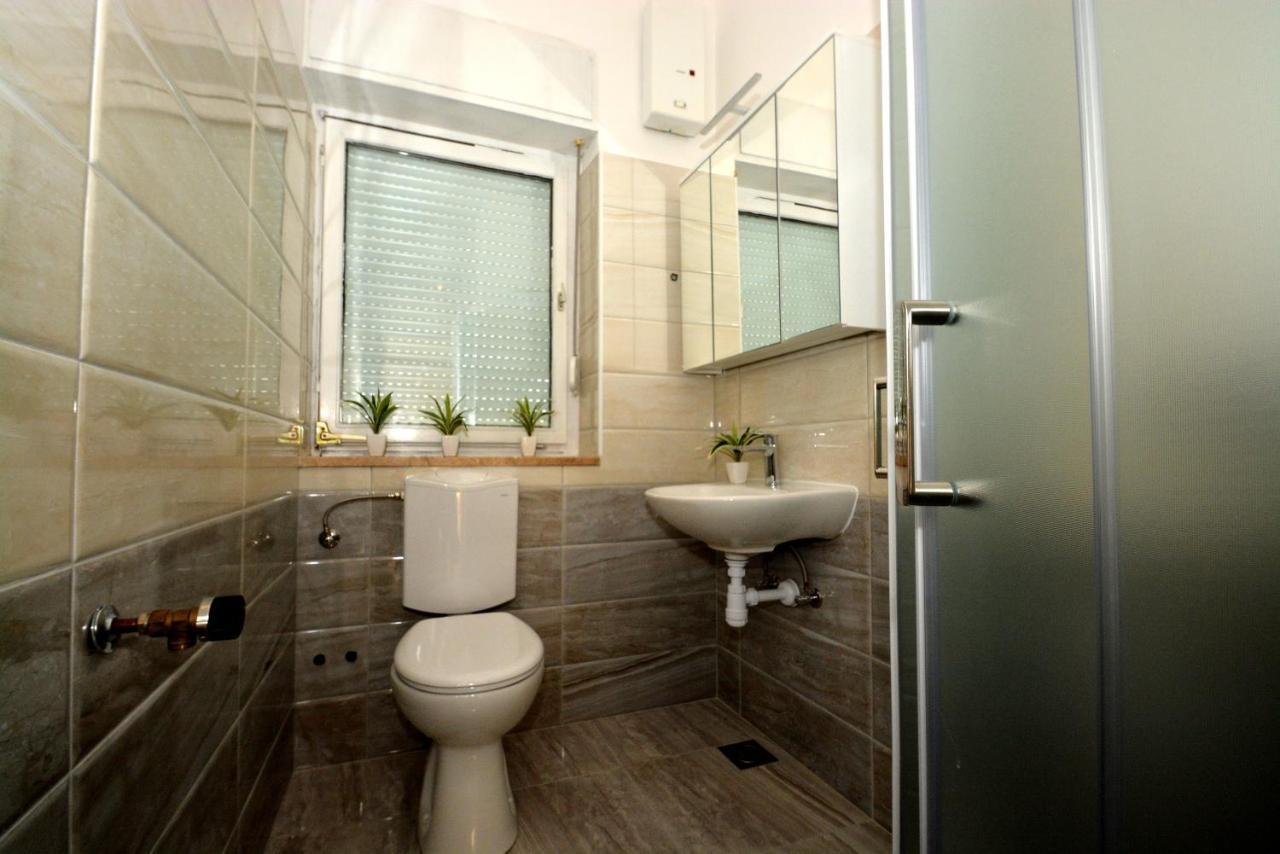 Guesthouse Kamen Kuca Podstrana Zewnętrze zdjęcie