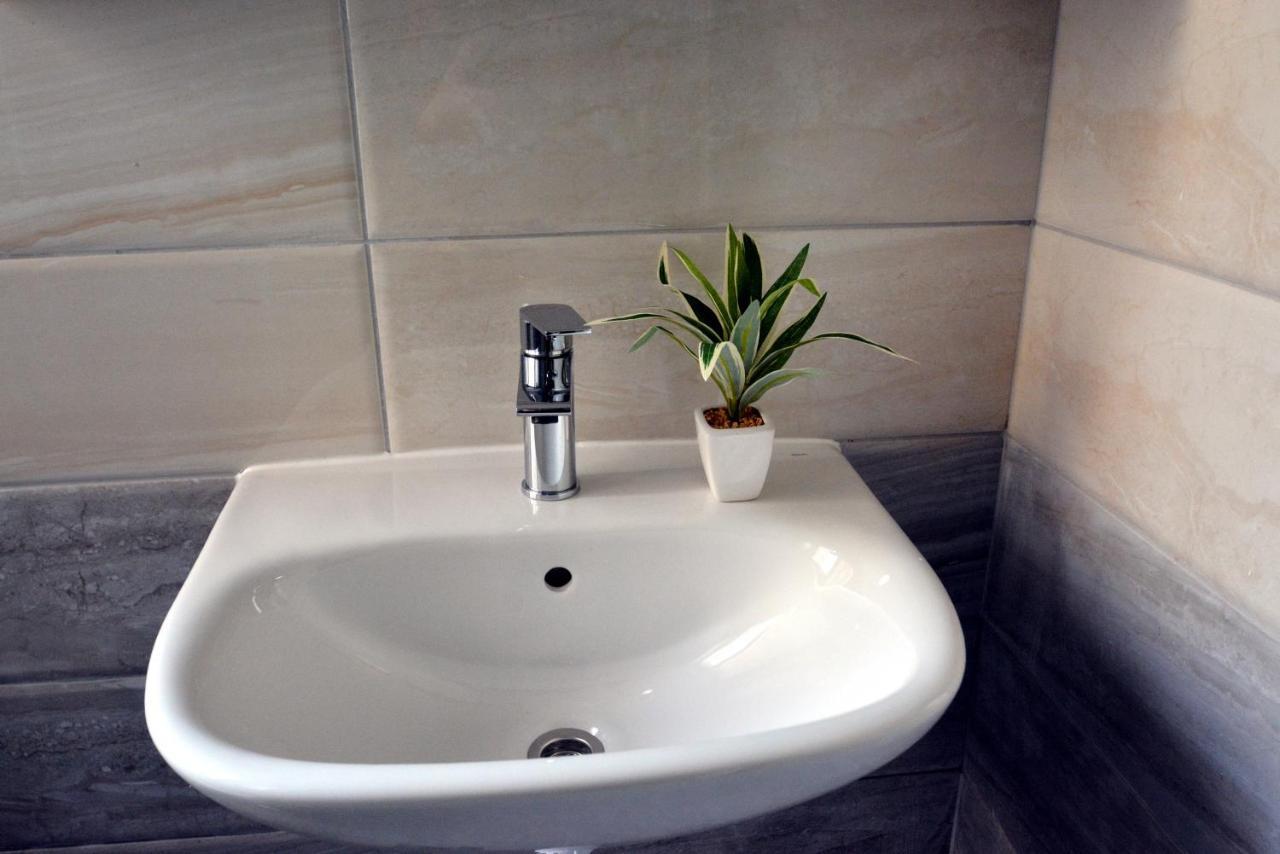 Guesthouse Kamen Kuca Podstrana Zewnętrze zdjęcie