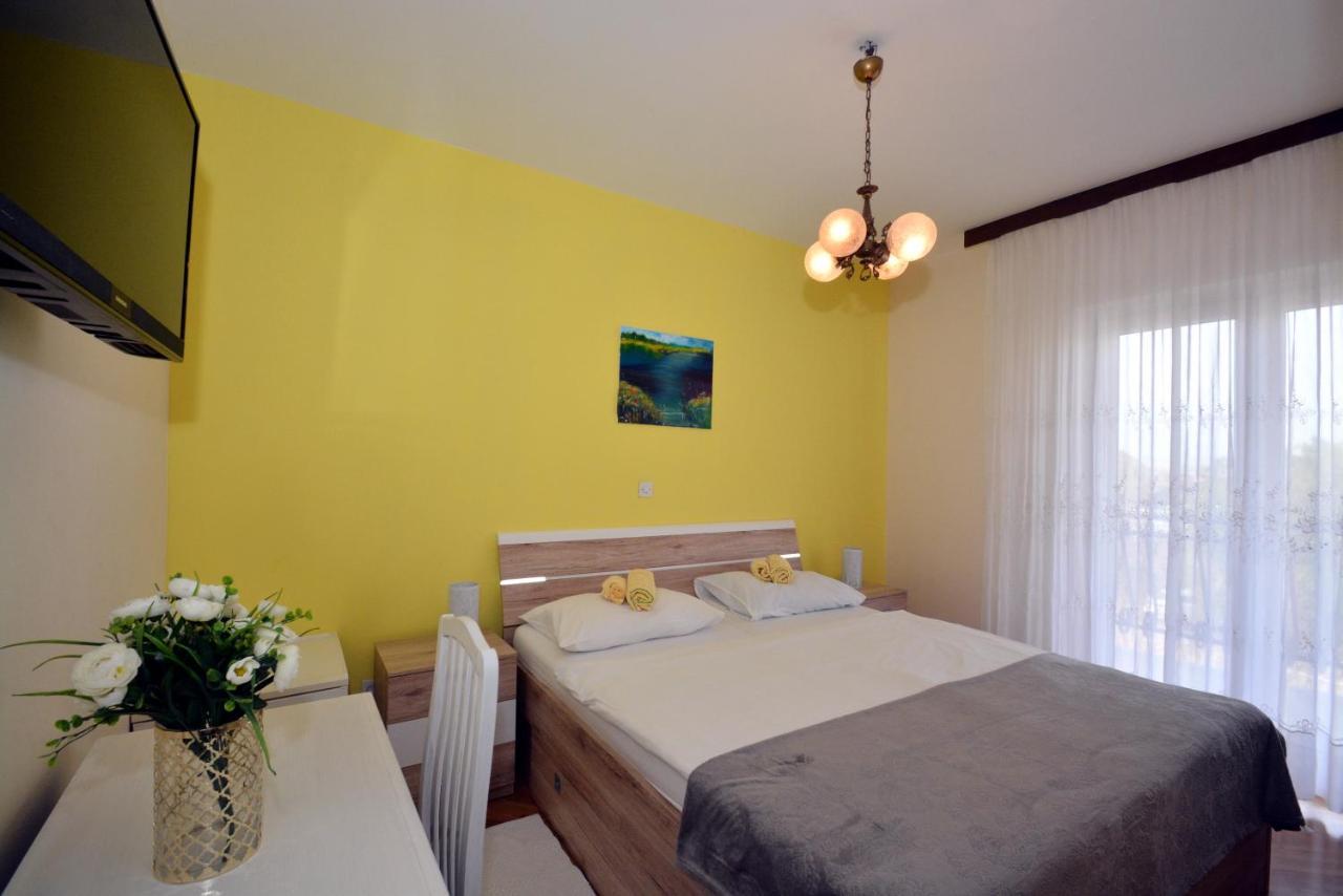 Guesthouse Kamen Kuca Podstrana Zewnętrze zdjęcie
