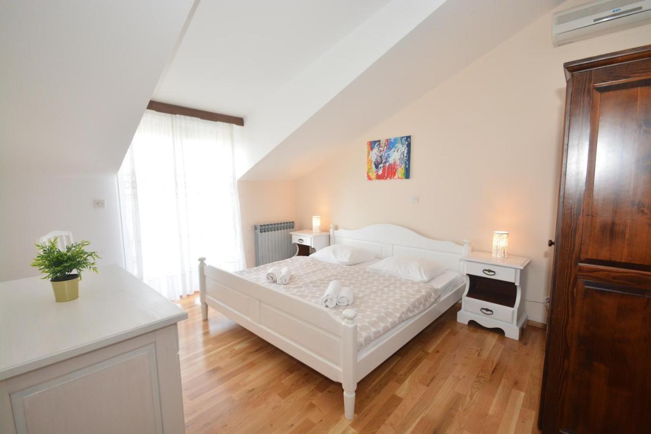 Guesthouse Kamen Kuca Podstrana Zewnętrze zdjęcie