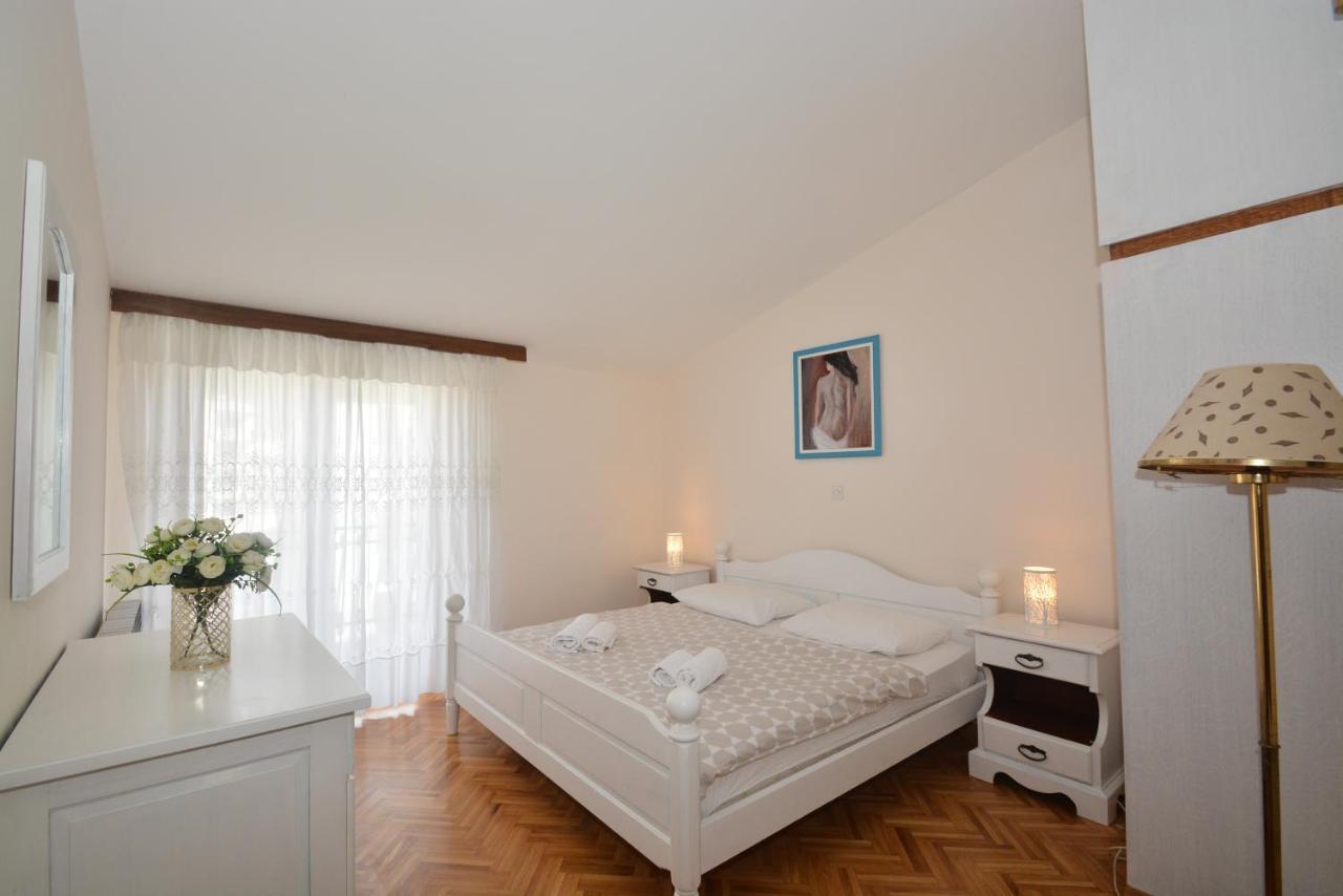 Guesthouse Kamen Kuca Podstrana Zewnętrze zdjęcie